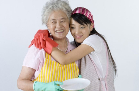 夸婆婆漂亮的幽默句子 形容婆婆年轻漂亮的八字词