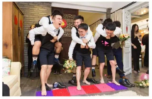 聚餐有什么好玩的游戏,适合聚餐时玩的游戏