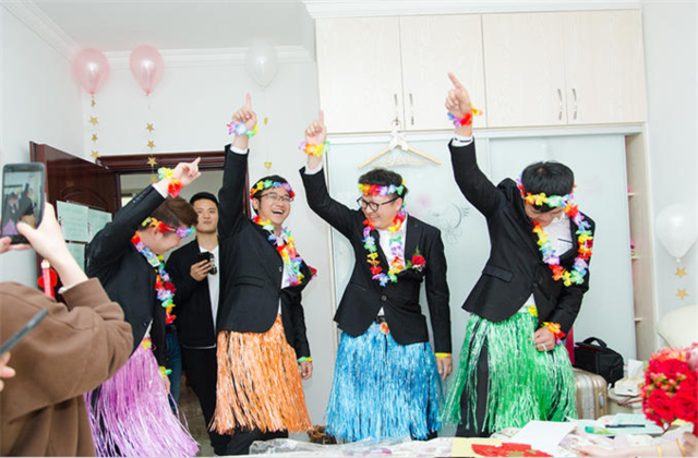 大学生户外活动小游戏,适合大学生的集体游戏