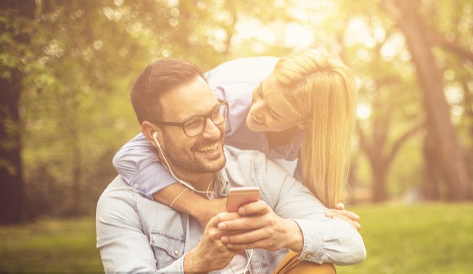 句句甜到心坎上的句子 很甜很暖的爱情句子