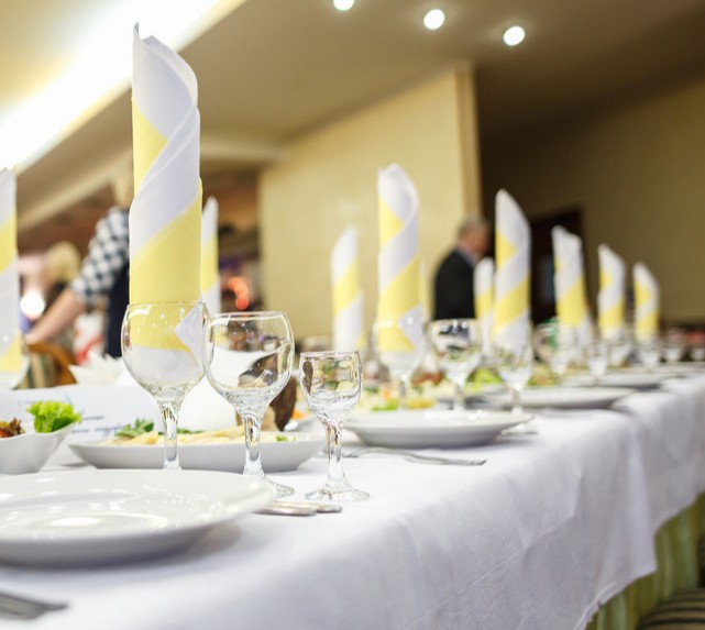 摆满月酒大概多少钱