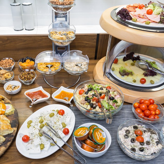 满月酒一般多少钱一桌合适