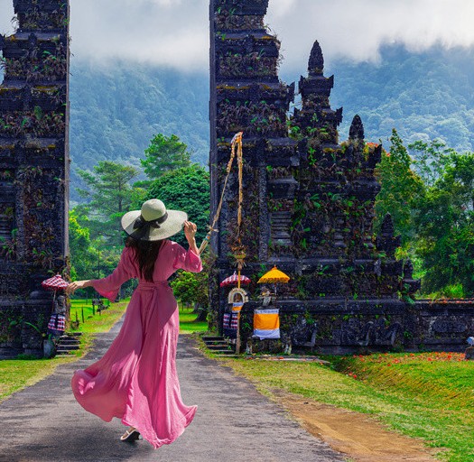 姐妹小聚吃饭心情短语