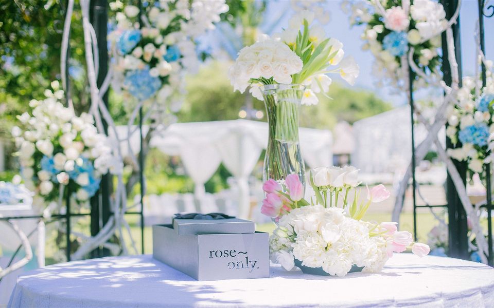 生日宴请柬怎么写 生日请柬邀请函模板