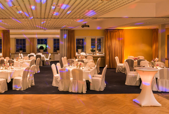 现在生日酒席多少钱一桌合适