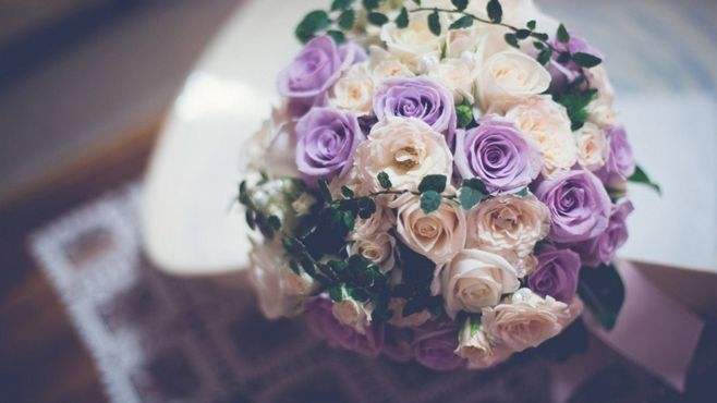 抢到手捧花的文案 朋友圈发手捧花的文案怎么写