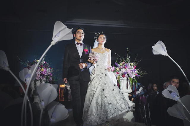 婚礼主持人开场白温馨