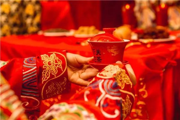 宣布两个人领证的句子古风