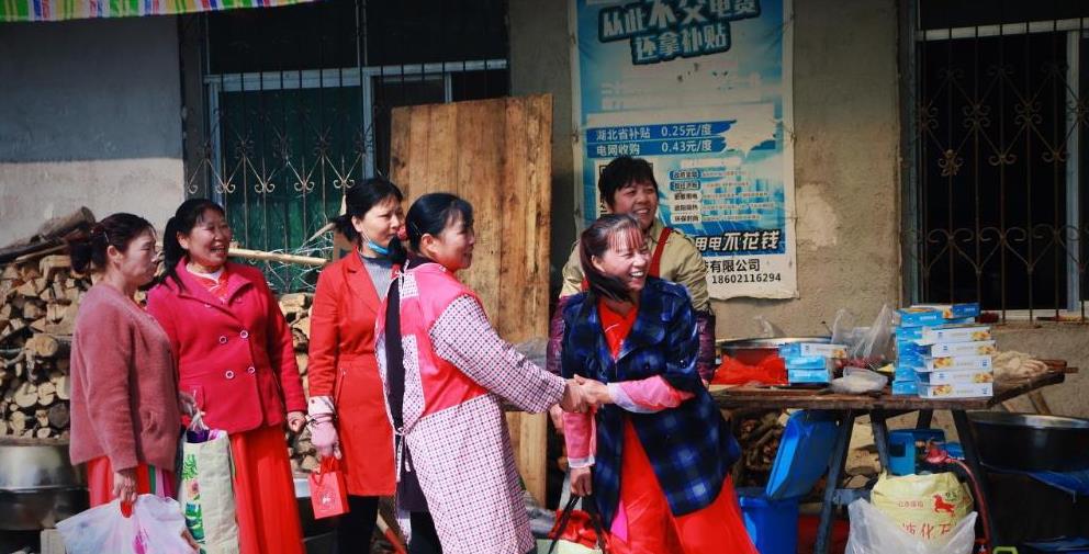 双方父母初次见面聊什么 双方父母第一次见面话题有哪些