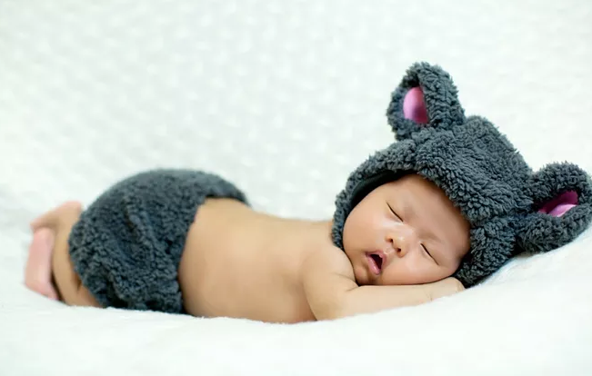 宝宝一周岁邀请函微信通知