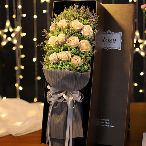 平安夜圣诞节送女朋友什么礼物好