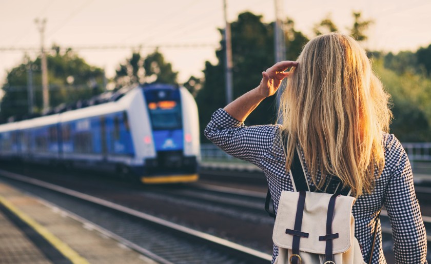 2021年春运火车票预售时间