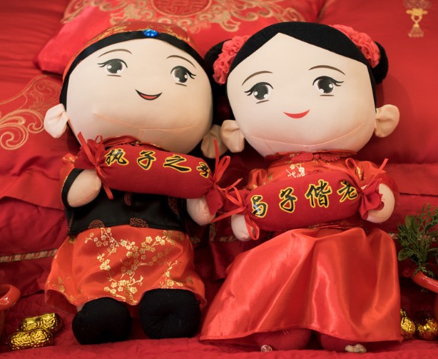 胖新娘结婚老公背不动怎么办 