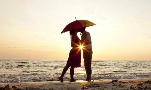 谈恋爱两周年快乐说说 纪念情侣两周年的句子