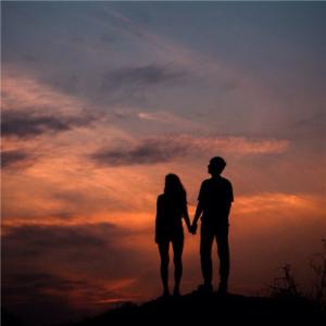 谈恋爱两周年快乐说说