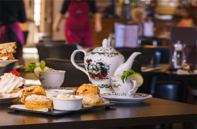 百日宴爸爸三句经典,宝宝宴爸爸最简短发言