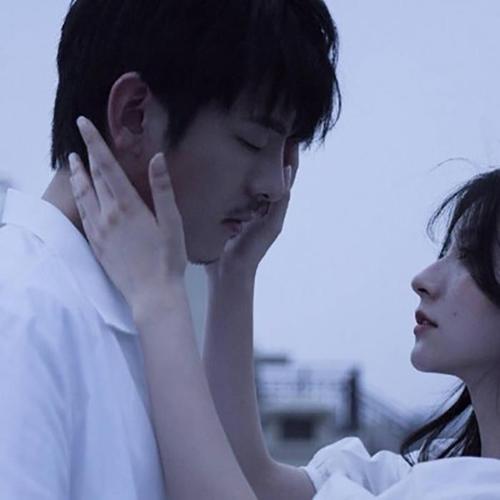 低调表达有女朋友了 朋友圈公开女朋友怎么说