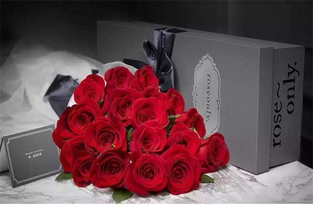 圣诞节高情商礼物送女朋友