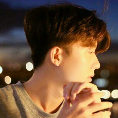 哄男朋友睡觉的小故事 睡前故事哄男朋友