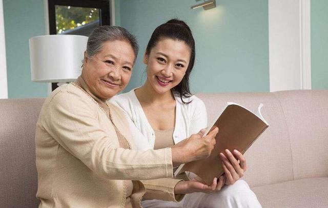 看透公婆现实的句子