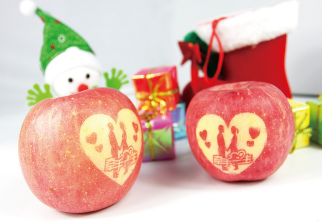 平安夜送爱人什么礼物又好又浪漫 平安夜送礼大全