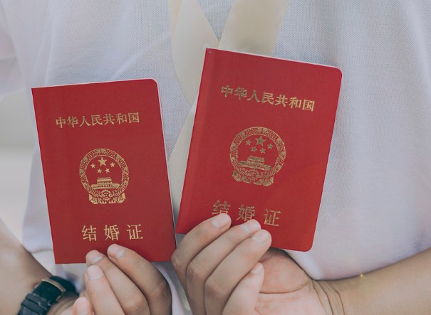 宣布领证的朋友圈怎么发