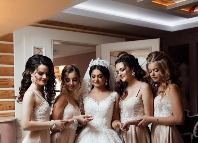 祝闺蜜结婚的祝福语朋友圈简单