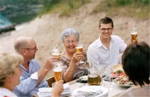 第一次见女方父母禁忌 初次见女方父母注意事项