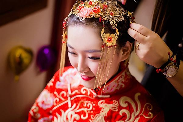 一身红嫁衣的优美诗词