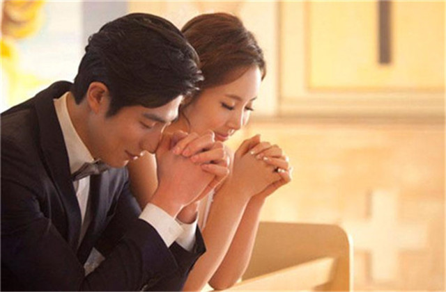 2021新婚祝福语简短上档次,2021祝福结婚唯美句子简短