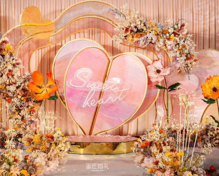 深圳小型婚礼现场怎么布置