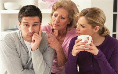 跟婆婆吵架闹僵怎么办