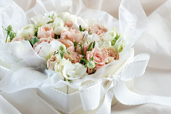 夫妻结婚纪念日送什么花 结婚纪念日的送花指南