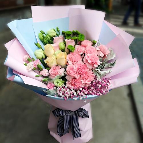 异地恋情人节送花卡片怎么写