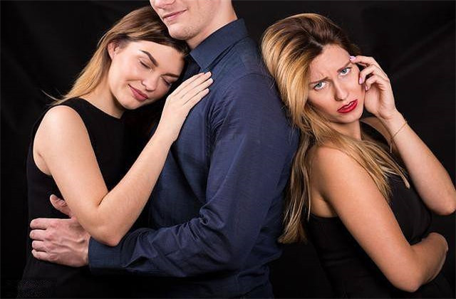 一个女人不爱你了还能挽回吗,女人不爱你了还能挽回吗