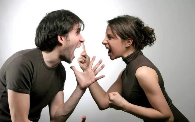 如何哄女朋友开心 哄女孩子开心的小套路