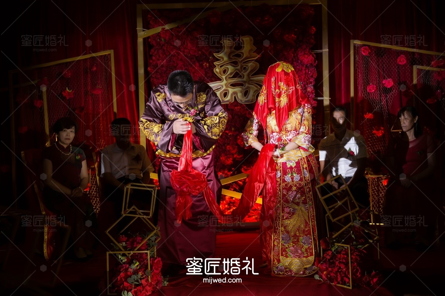 郑州简约大气婚礼布置室内 郑州简约大气婚礼布置暖色