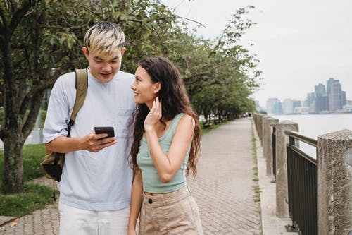 夫妻关系中怎样相处才好呢 怎么处理夫妻间的感情问题