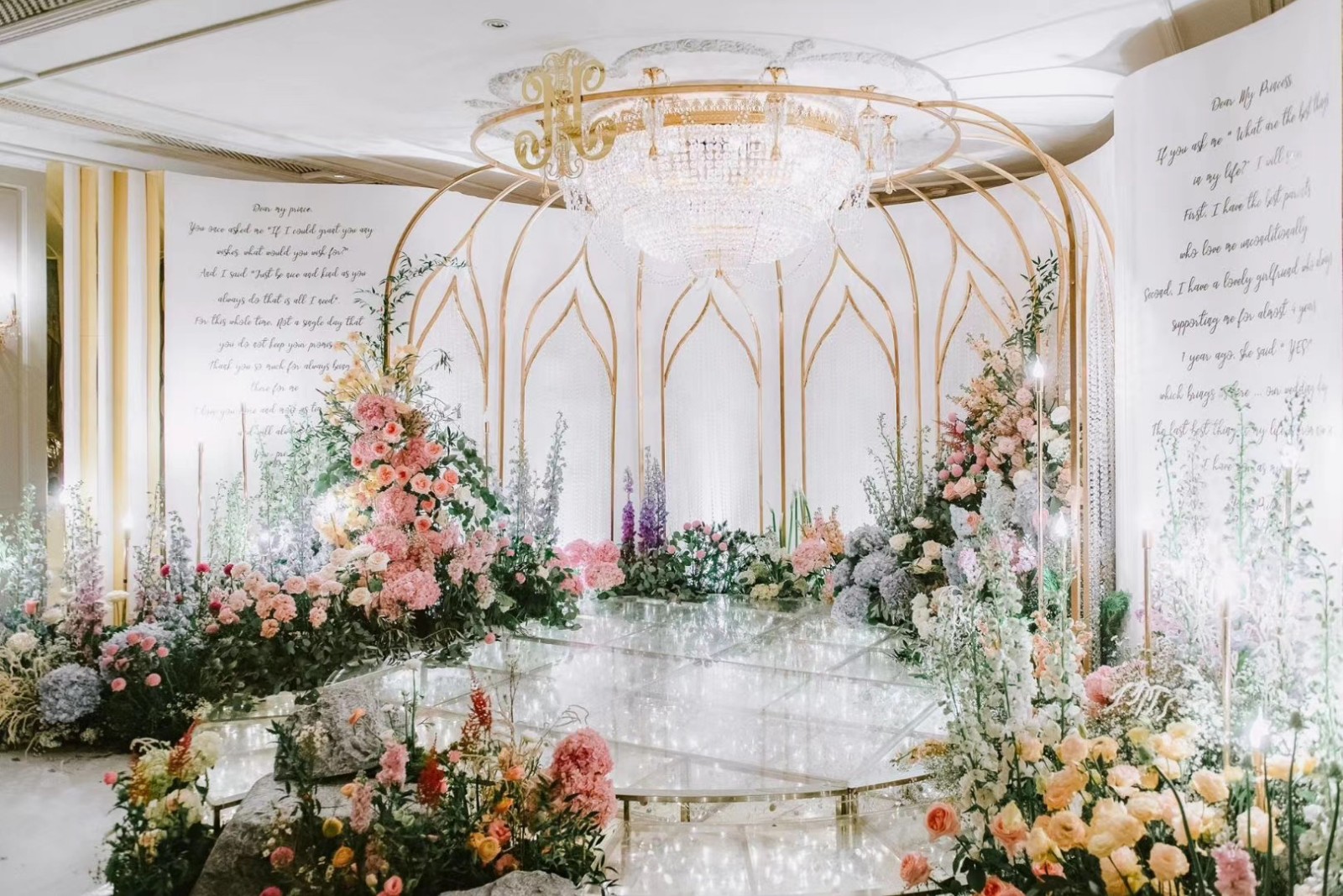 怎么祝朋友新婚快乐 恭贺朋友新婚快乐怎么说