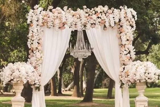 校园主题婚礼怎么策划 校园婚礼策划方案