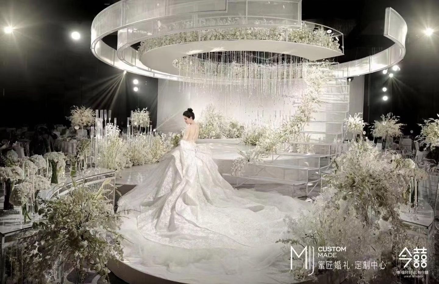 祝贺新婚朋友圈的词 朋友圈发祝新婚快乐的句子