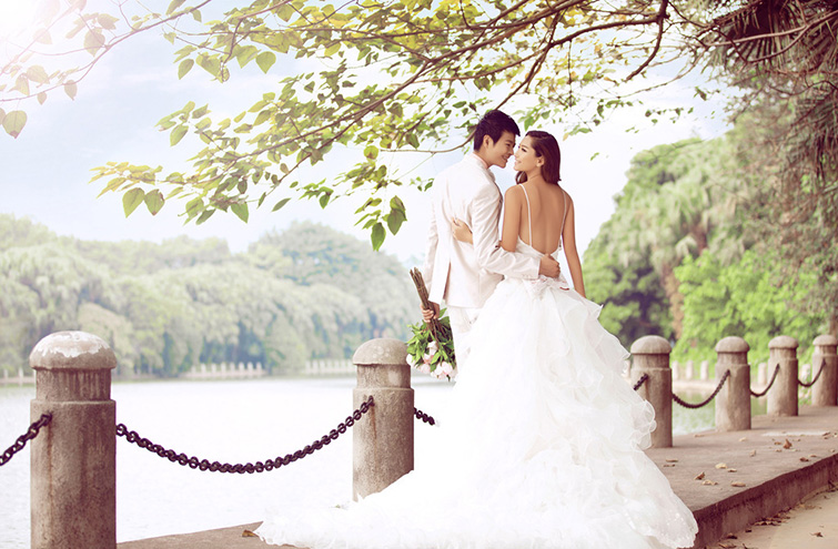 普通婚纱照多少钱一套 一般婚纱照价格多少