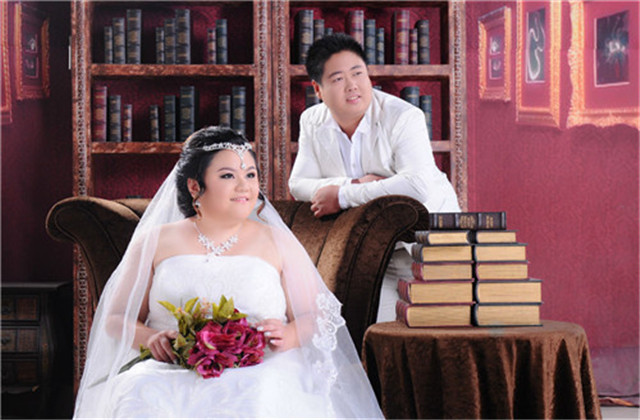 婚纱照6套衣服如何选,婚纱照必选的几套衣服