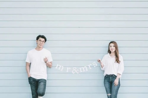 一个女生暗恋你的表现