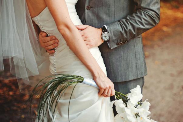 结婚当天新娘穿什么衣服