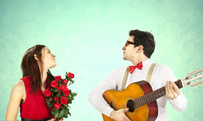 给老婆唱歌唱什么歌好 送给老婆最感动的歌曲