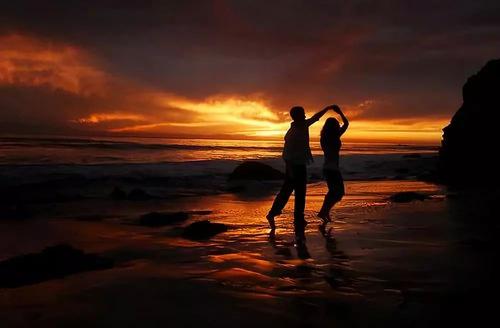 结婚十一年纪念日朋友圈说说 结婚十一年经典朋友圈