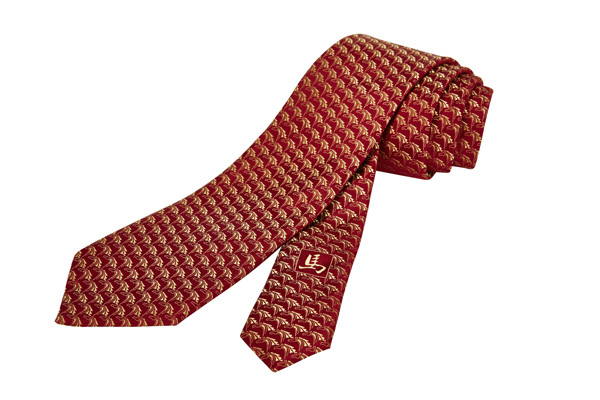 本命年红色必须别人买吗