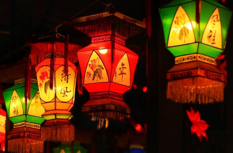 元宵节灯谜100条及答案