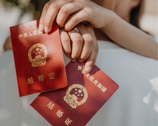 公布婚期朋友圈文案